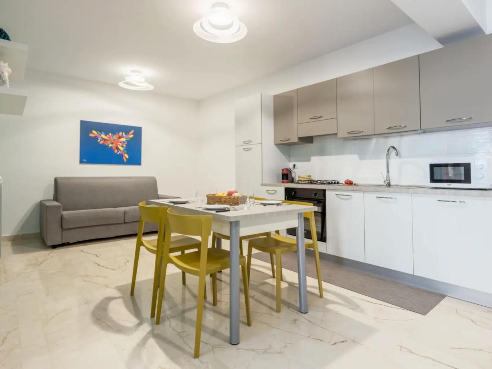 Azzurra Apartments Балестрате Екстер'єр фото