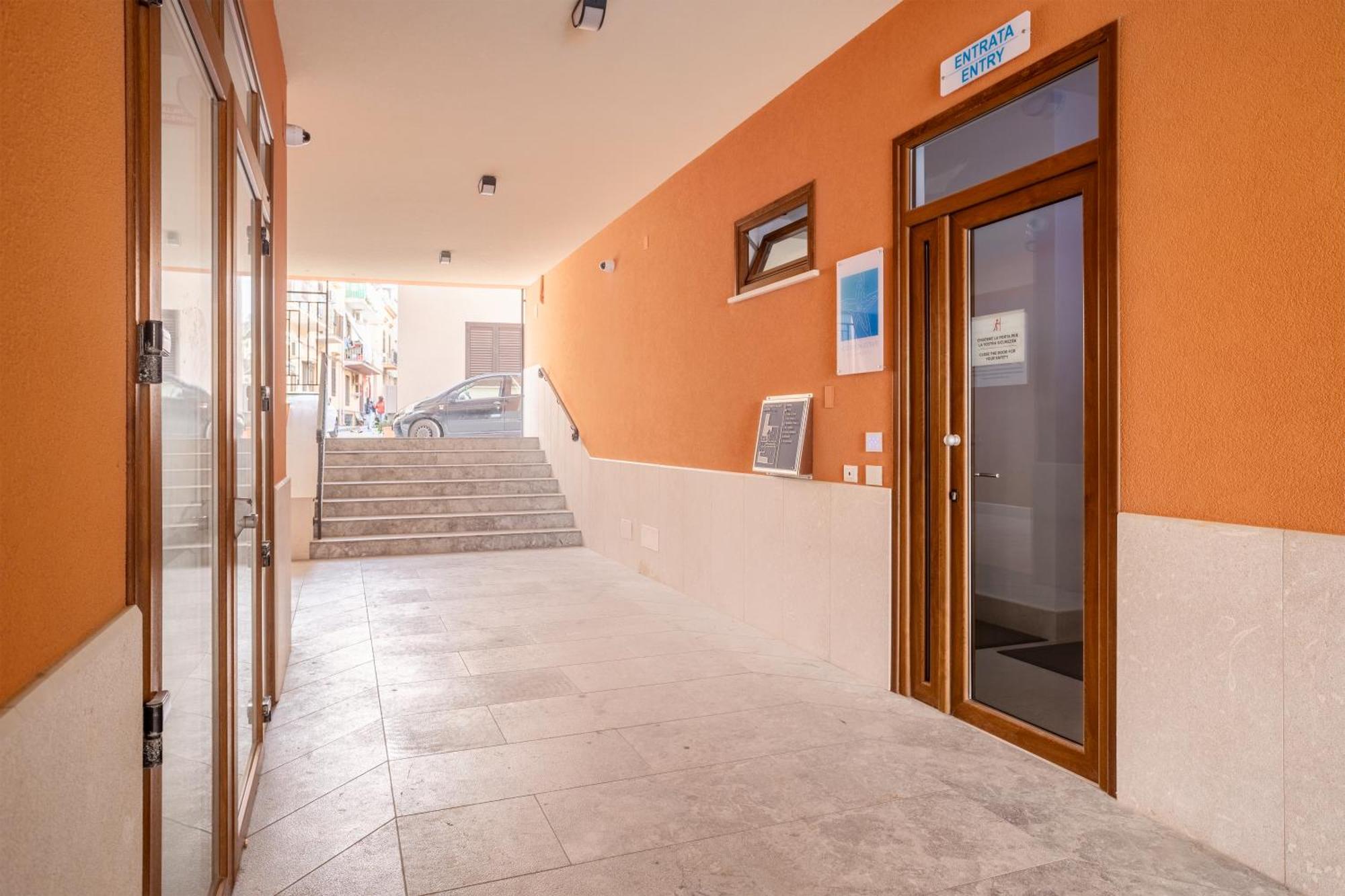 Azzurra Apartments Балестрате Екстер'єр фото