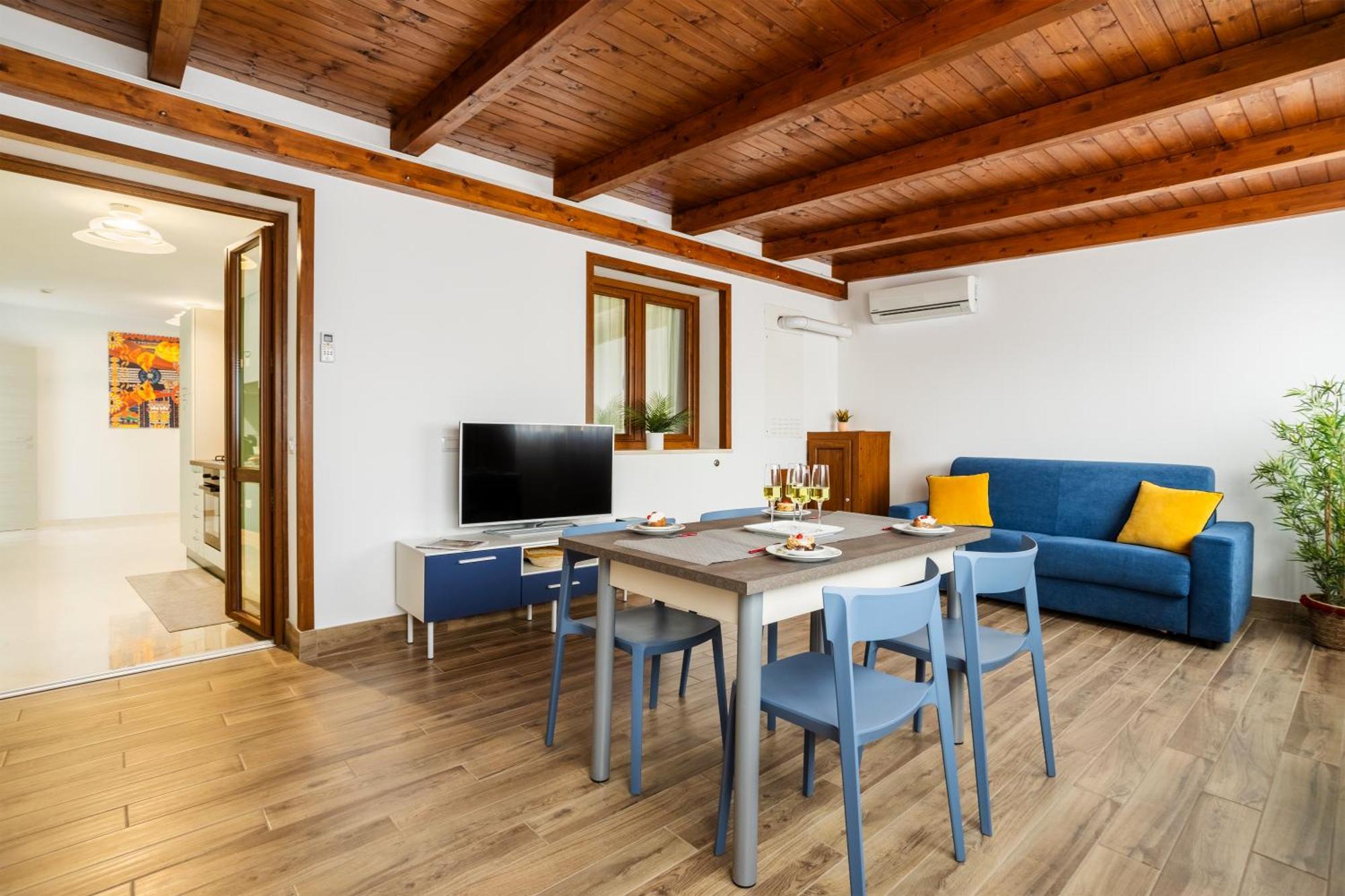 Azzurra Apartments Балестрате Екстер'єр фото